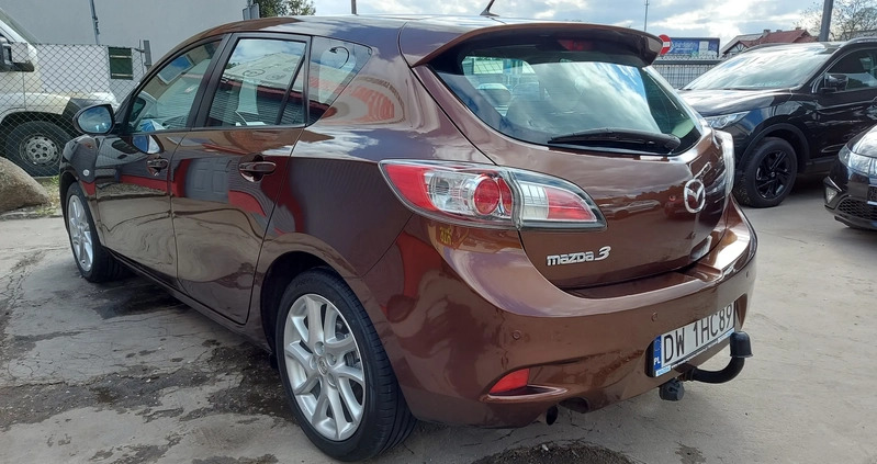 Mazda 3 cena 28900 przebieg: 110898, rok produkcji 2011 z Poznań małe 781